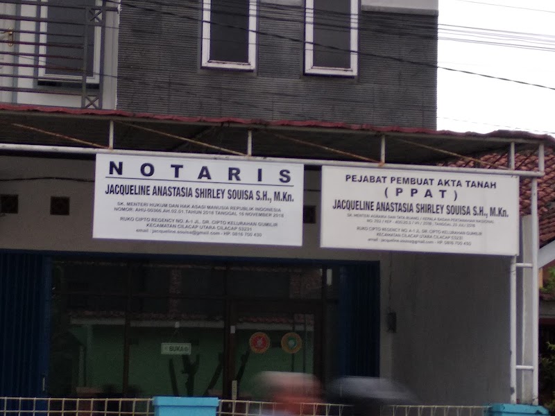 Cari Notaris & PPAT Terpercaya di Cilacap? Yeni Tririani Siap Membantu!